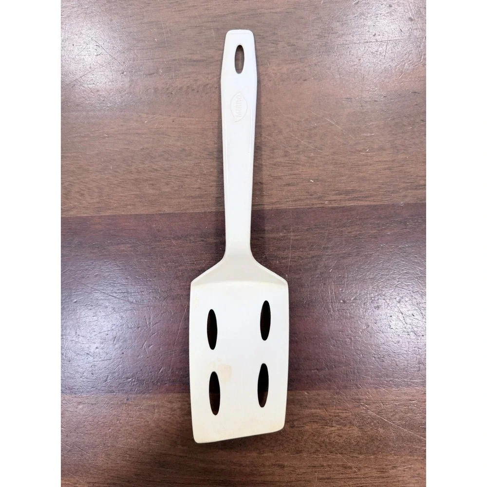 Vintage Mirro Nylon Slotted Spatula Turner Off White Cream Kitchen Utensil 11.5